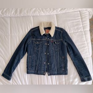 Levi’s Sherpa trucker jacket, brand new never worn